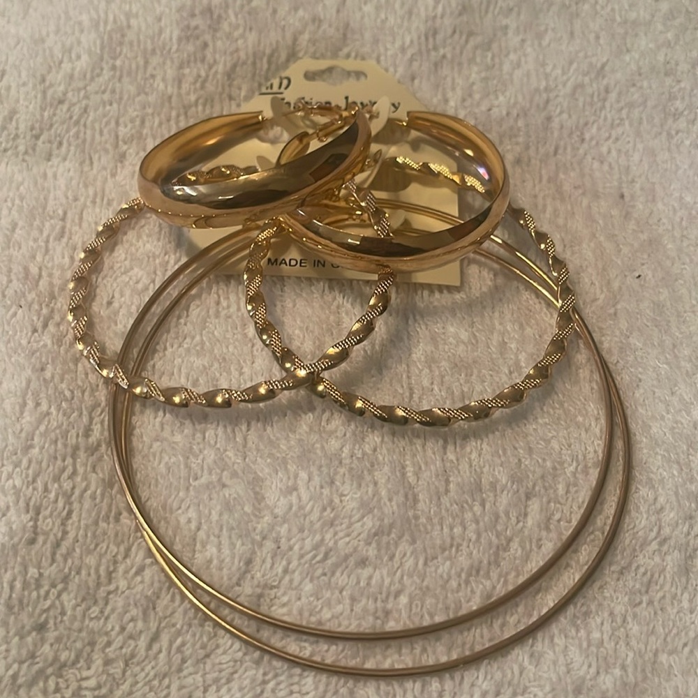 Gold Fashion Earrings